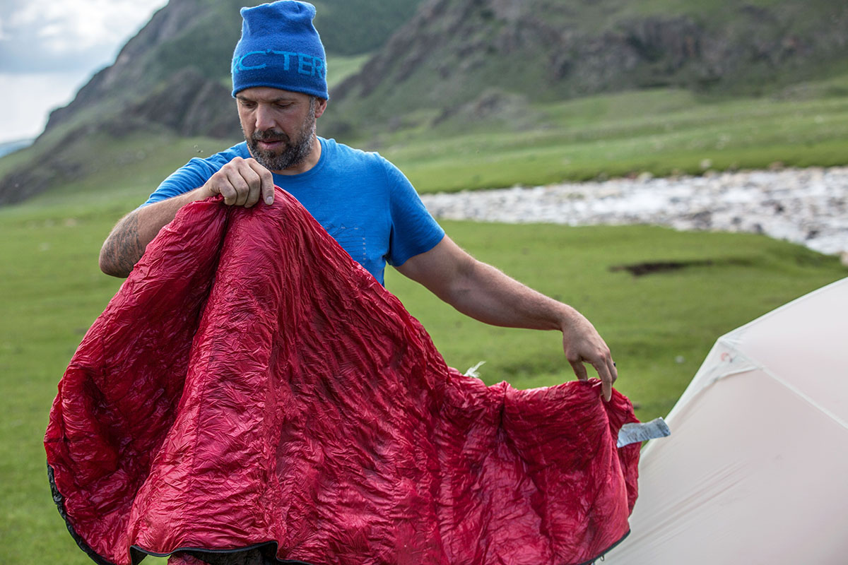 Lightest sleeping bags for hiking best sale